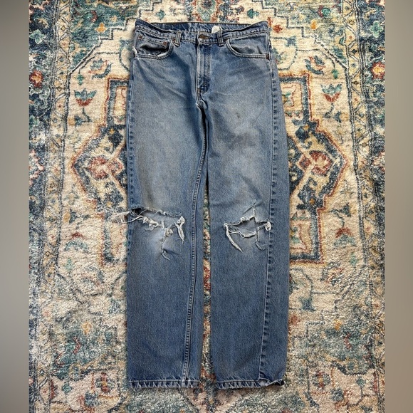Vintage 90s Levi’s 505 Dostressed Lightwash Blue Jeans Size 33 - Picture 2 of 7